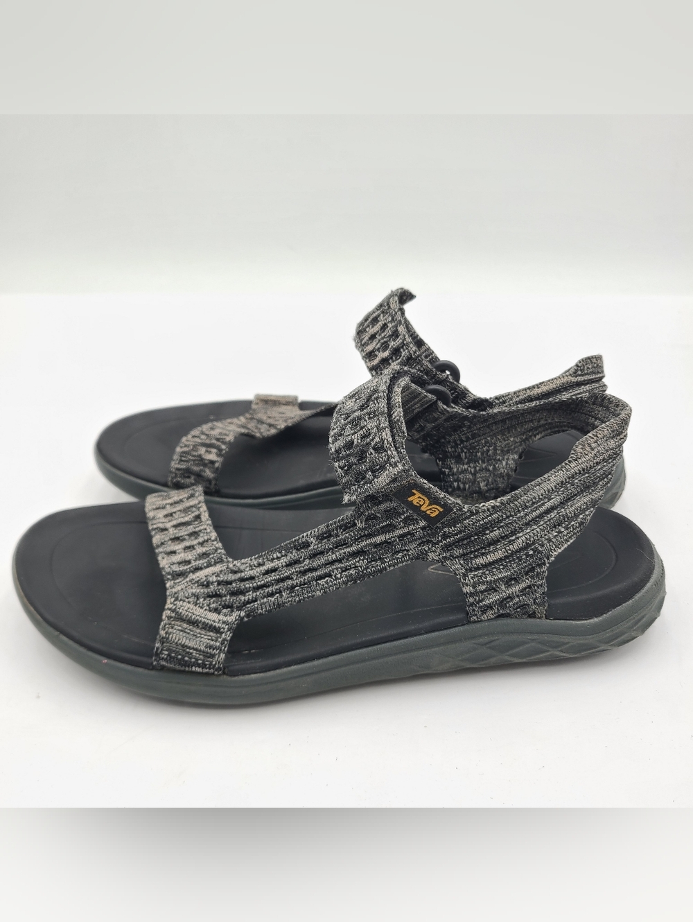 B26 Teva Women's Terra Float 2 Knit Sandals Size 8 Gray Sport Walking Shoes